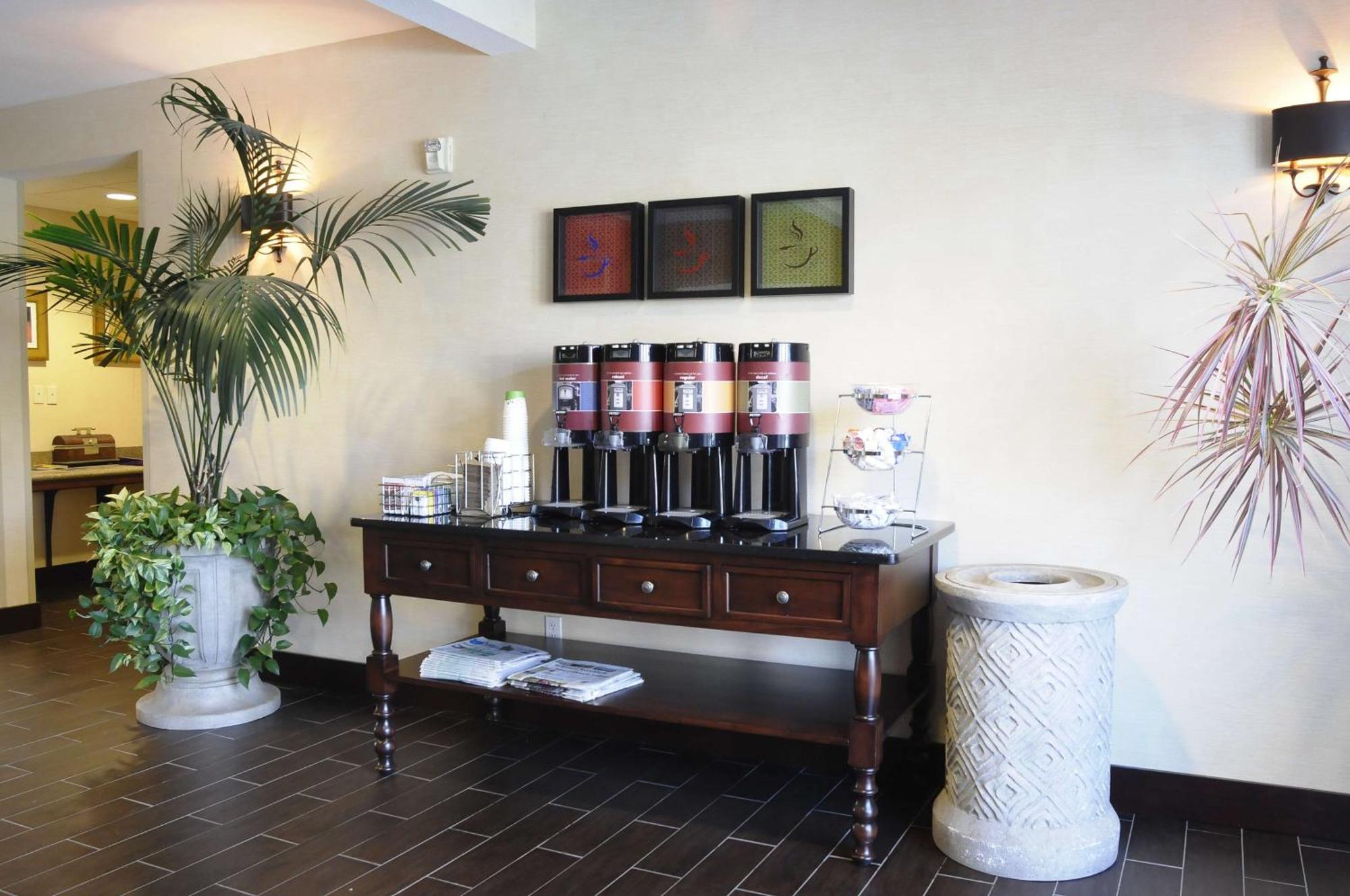 Hampton Inn & Suites Redding Luaran gambar