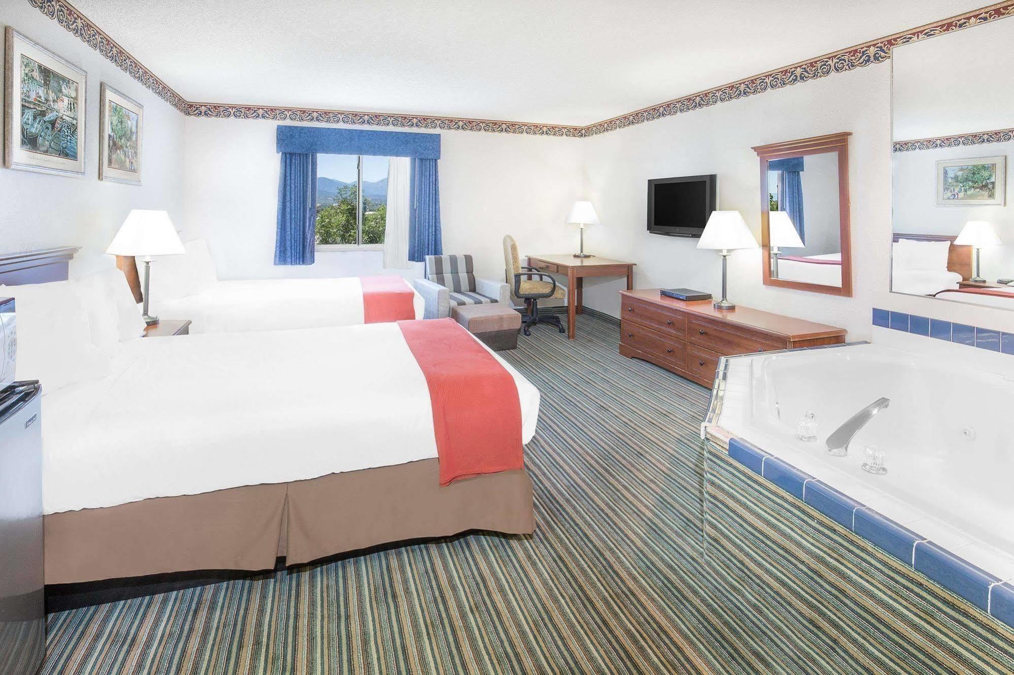 Hampton Inn & Suites Redding Luaran gambar