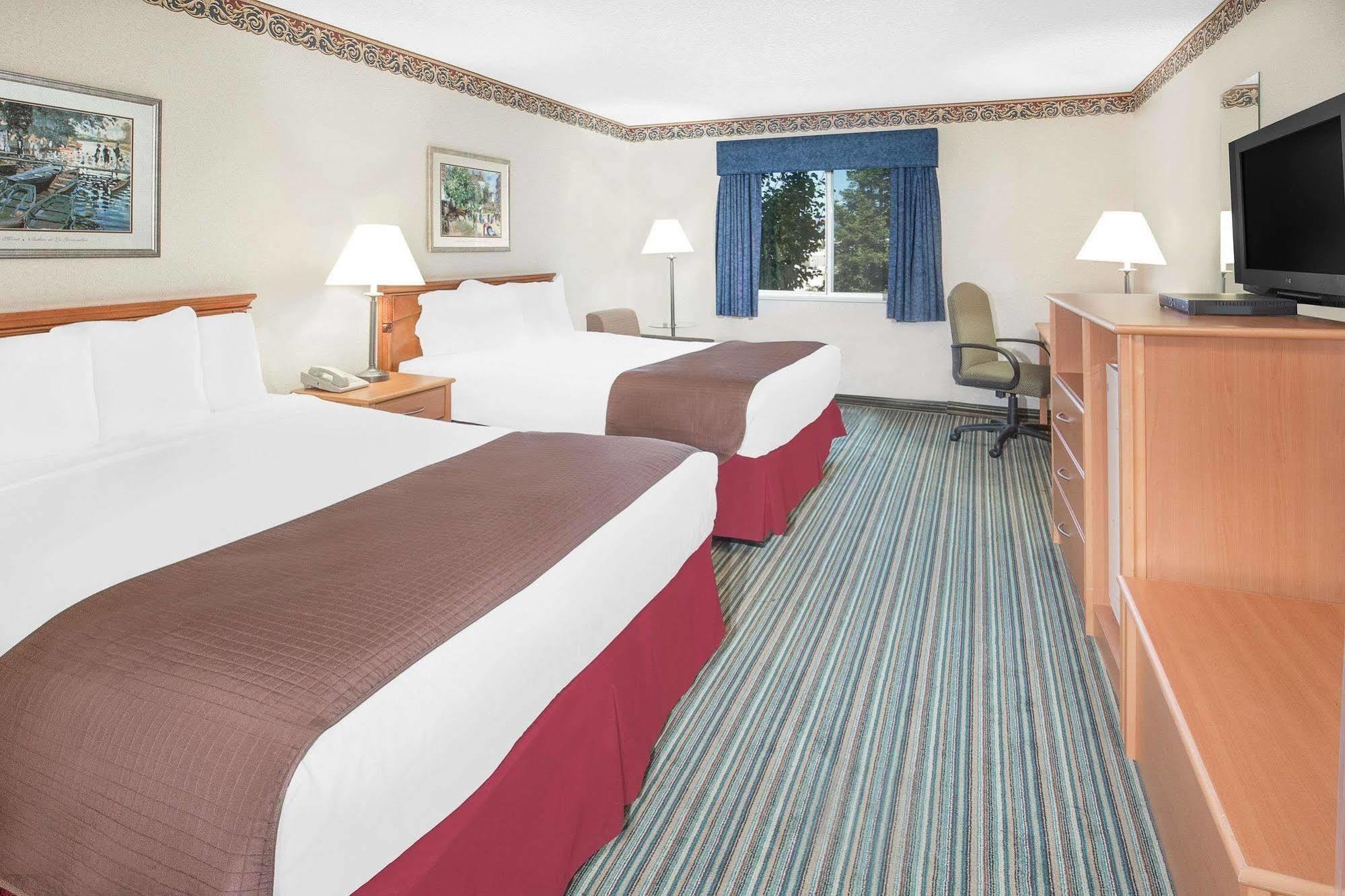 Hampton Inn & Suites Redding Luaran gambar